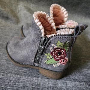 Toddler Girl's Size 5 Dr Scholls Hayzel Gray Faux Suede Embroidered Rose Boots
